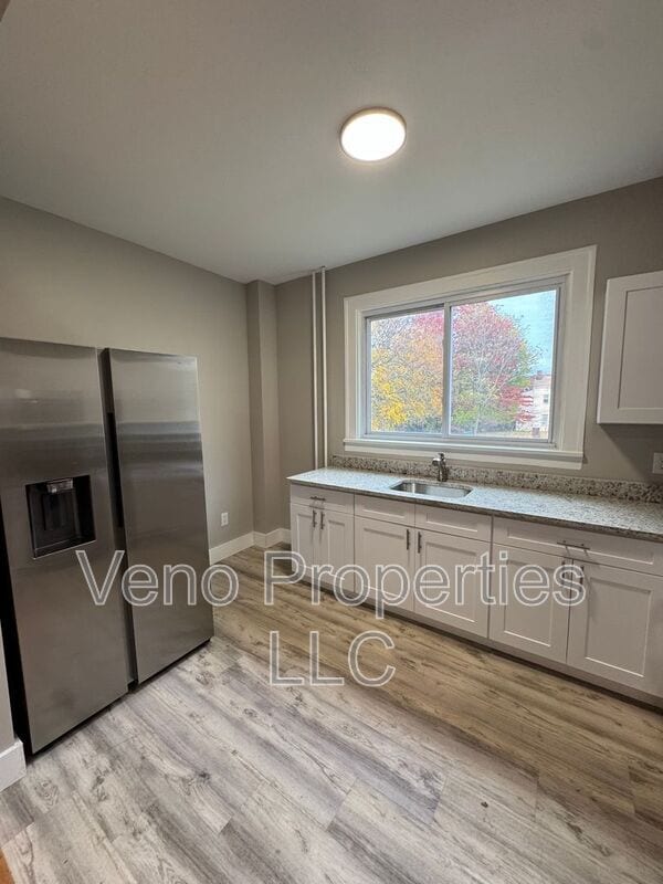 Building Photo - 179 9th St