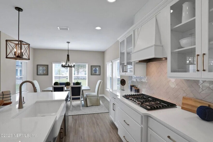 Building Photo - 580 Silver Landing Dr