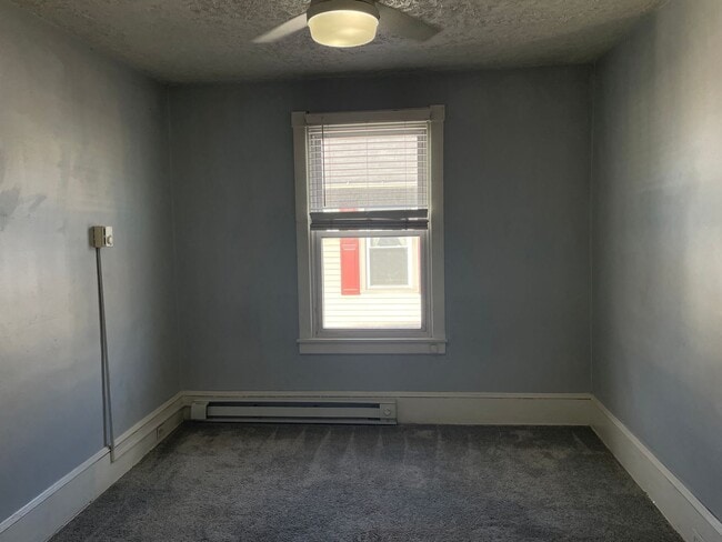 Building Photo - Spacious 3 Bedroom Townhome in Mount Joy -...