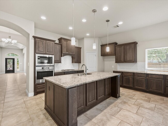 Building Photo - 2503 Elmwood Trl