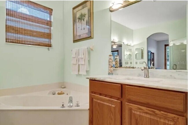 Building Photo - 970 Burlwood Ct