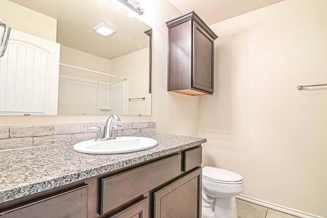 Building Photo - 719 Bronco Ct