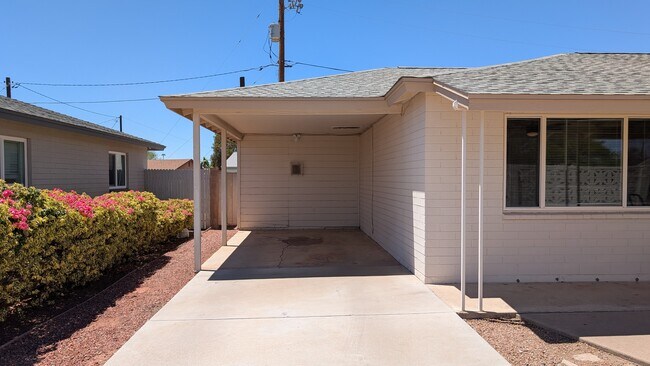 Building Photo - 1812 S Hardy Dr
