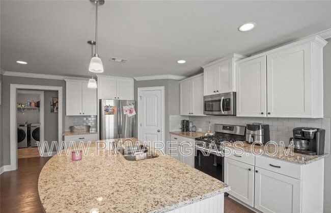 Building Photo - 524 Paxton Lp