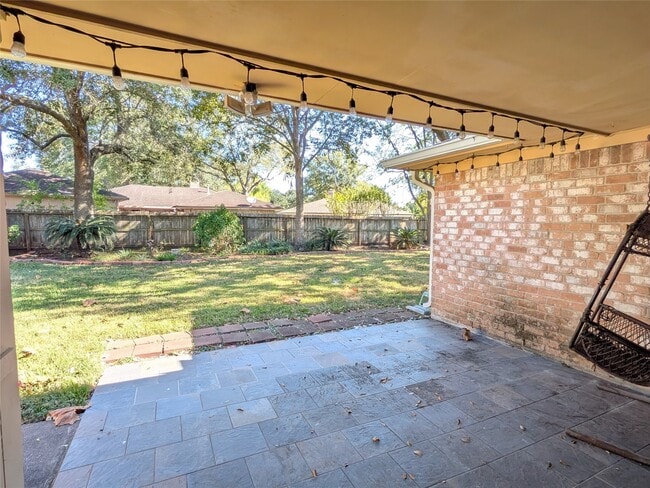 Building Photo - 9702 Harrowgate Dr