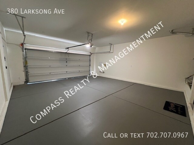 Building Photo - 380 Larksong Ave