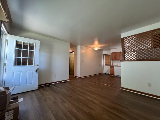 Primary Photo - 210 N 4th St
