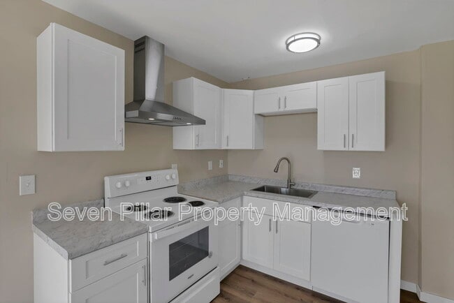 Building Photo - 406 Beechtree Rd