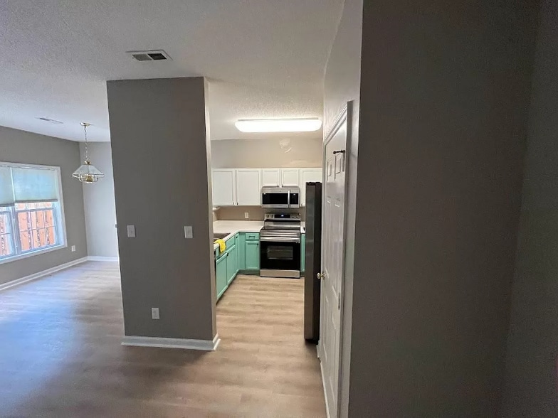 Building Photo - 107 Fox Trail Ln