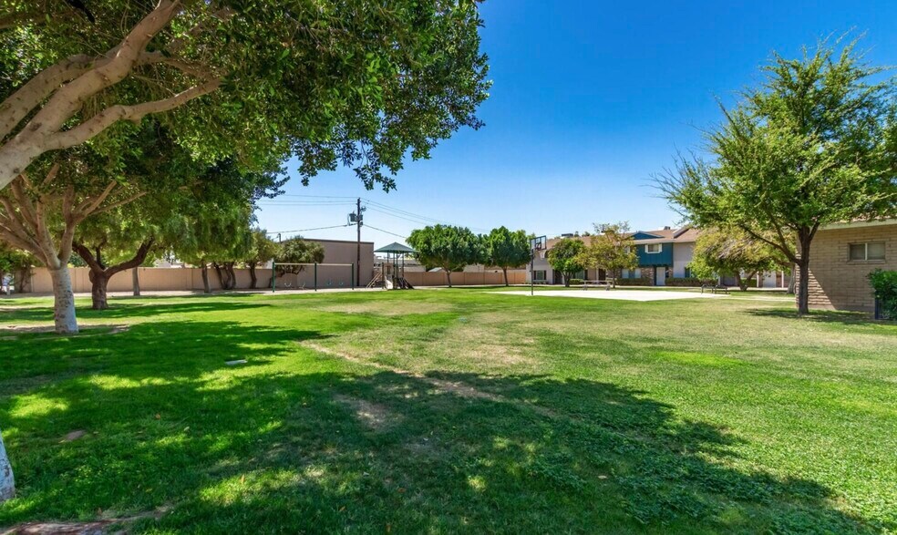 Building Photo - 8508 E McDonald Dr