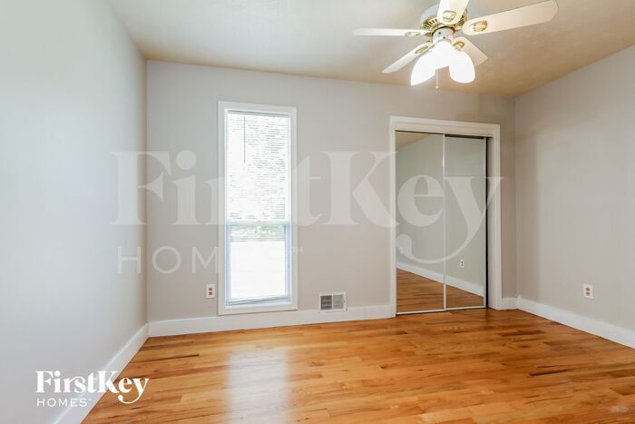 Building Photo - 674 Oak Moss Dr