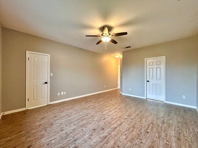 Building Photo - 5716 Westgate Boulevard-A