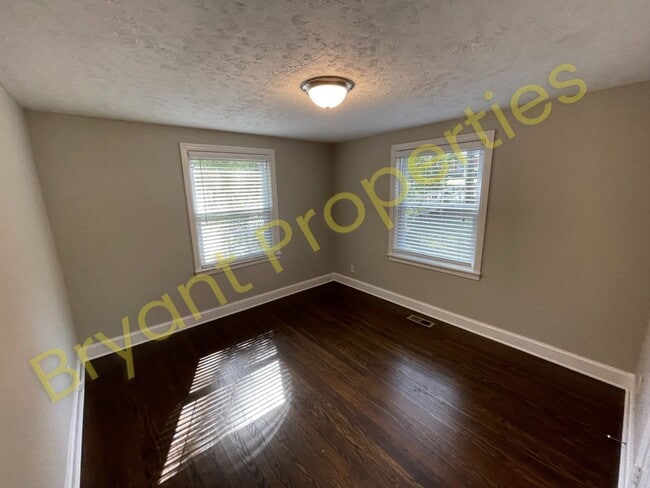 Building Photo - Inglewood - 2 Bedroom Brick