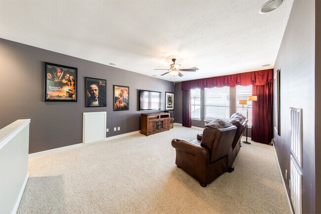Building Photo - 22823 Roberts Run Ln