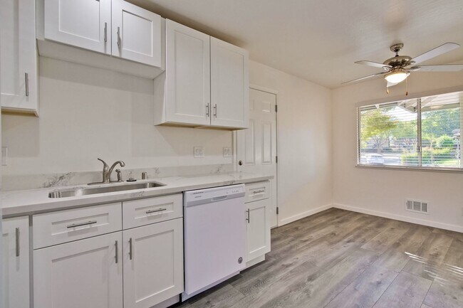 Building Photo - 683 Arbutus Ave