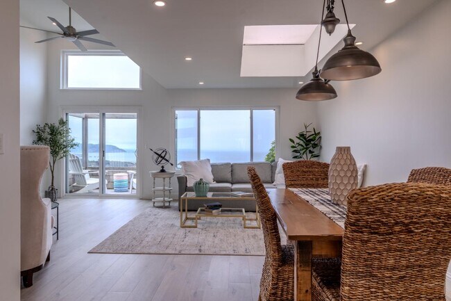 Building Photo - 262 Beachview Ave