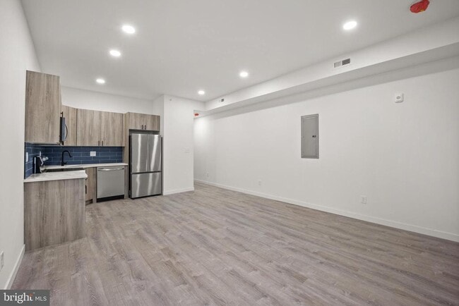 Building Photo - 3623 N 21st St