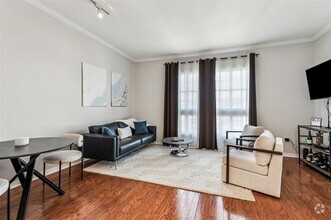 Building Photo - 3225 Turtle Creek Blvd