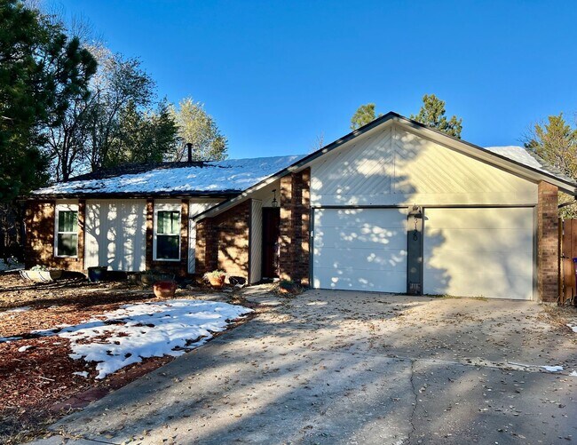 Primary Photo - Beautiful Ranch Home in Briargate