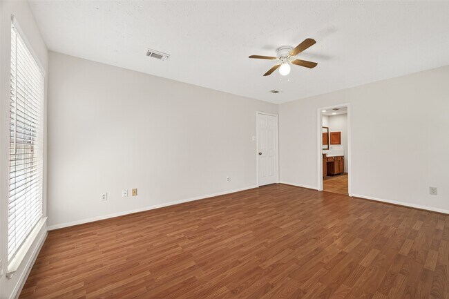 Building Photo - 3506 Doherty Pl