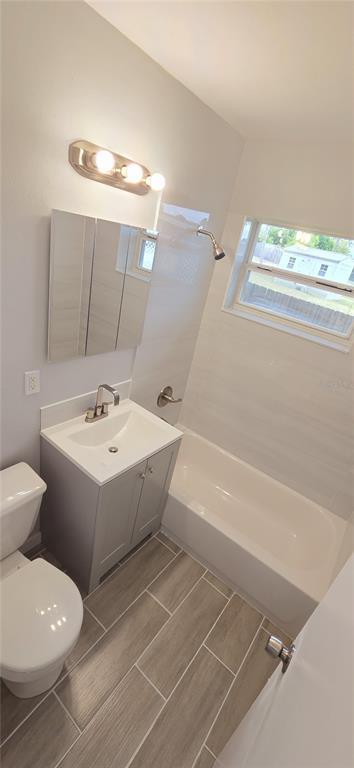 Building Photo - 1196 Fountainhead Dr