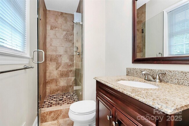 Building Photo - 6908 Lancer Dr