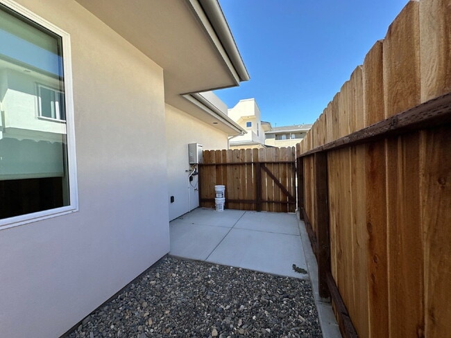 Building Photo - Ocean Views | Rooftop Deck | New Construction | For Lease $4,200/mo.