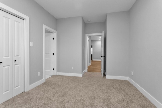 Building Photo - 6918 Dumble St