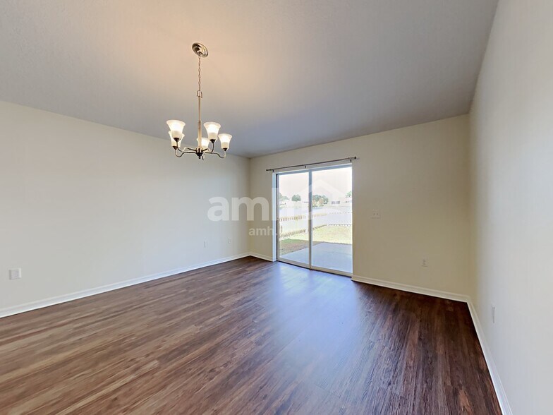 Building Photo - 5251 Silver Thistle Ln