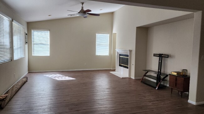 Building Photo - 12207 Trackside Dr