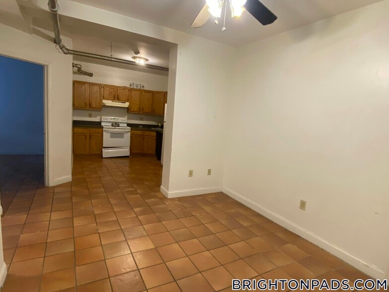 Building Photo - 27 Egremont Rd