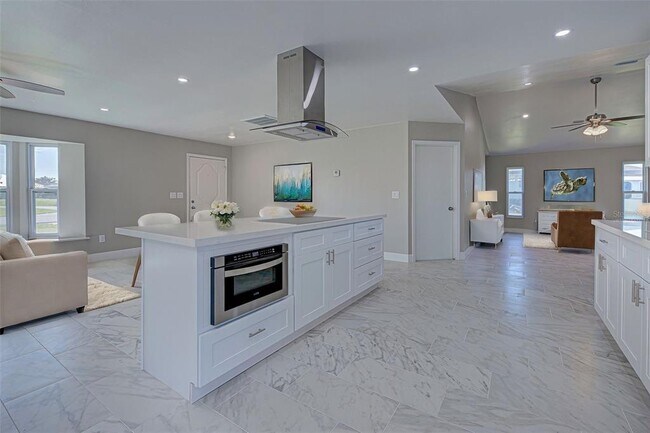Building Photo - 7379 Snow Dr
