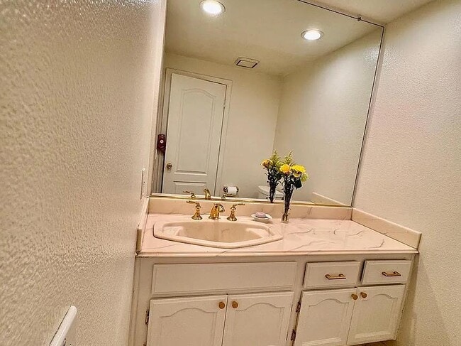 Building Photo - 5328 Natasha Ct