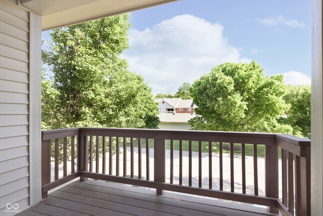Building Photo - 8333 Clayhurst Dr