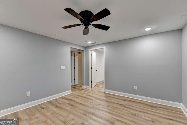 Building Photo - 478 Dorsey Cir SW