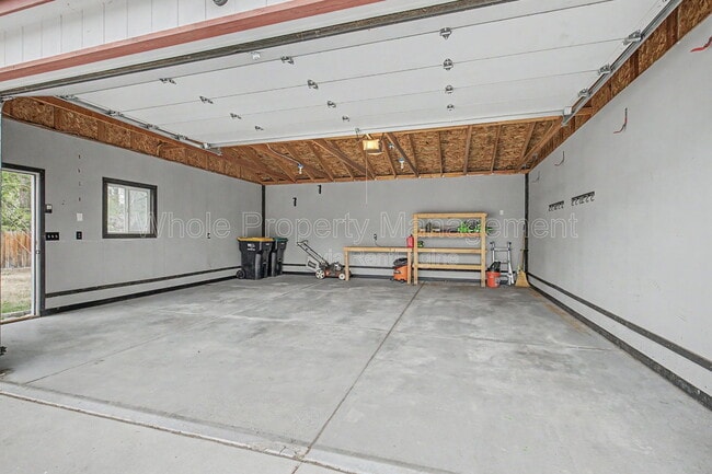 Building Photo - 4204 Hoyt St