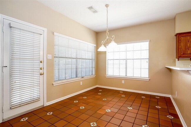 Building Photo - 3602 Echo Mountain Dr