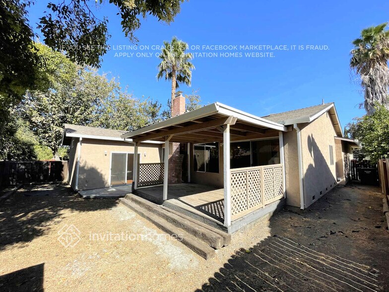 Building Photo - 2875 Georgia Dr