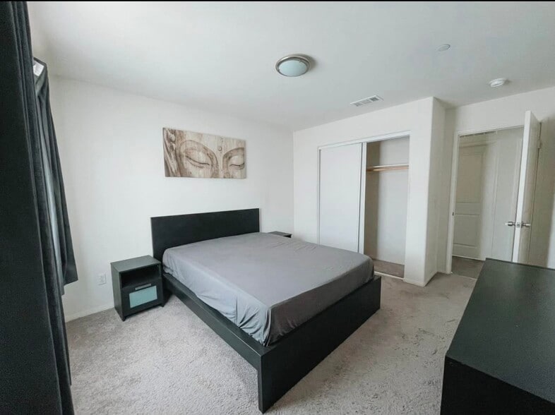 Building Photo - 44127 Chaparral Dr