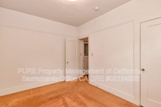 Building Photo - 816 22nd St