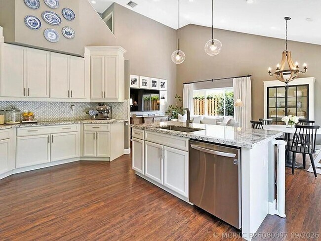 Building Photo - 1752 Harborside Cir