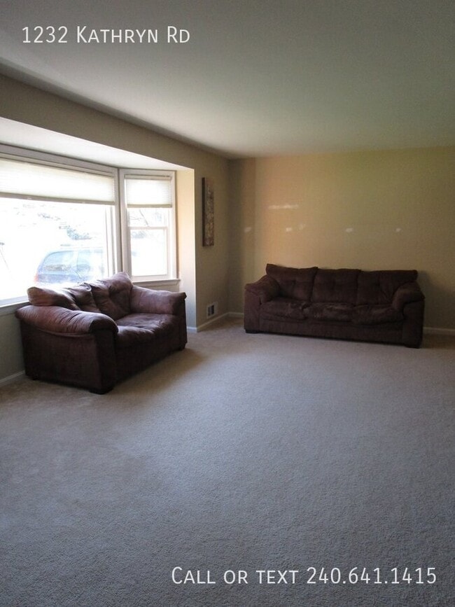 Building Photo - 1232 Kathryn Rd