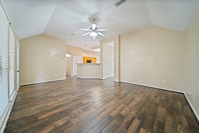 Building Photo - 7530 Alderly Dr