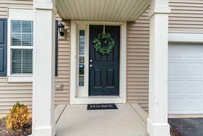 Building Photo - 202 Minuet Cir