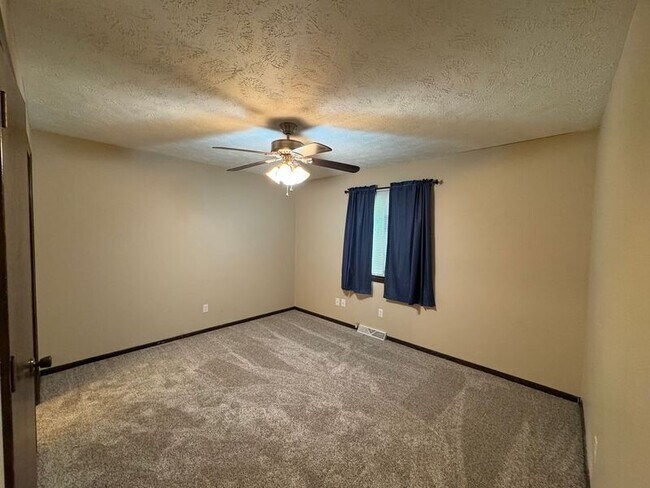 Building Photo - 5134 Poppleton Ave