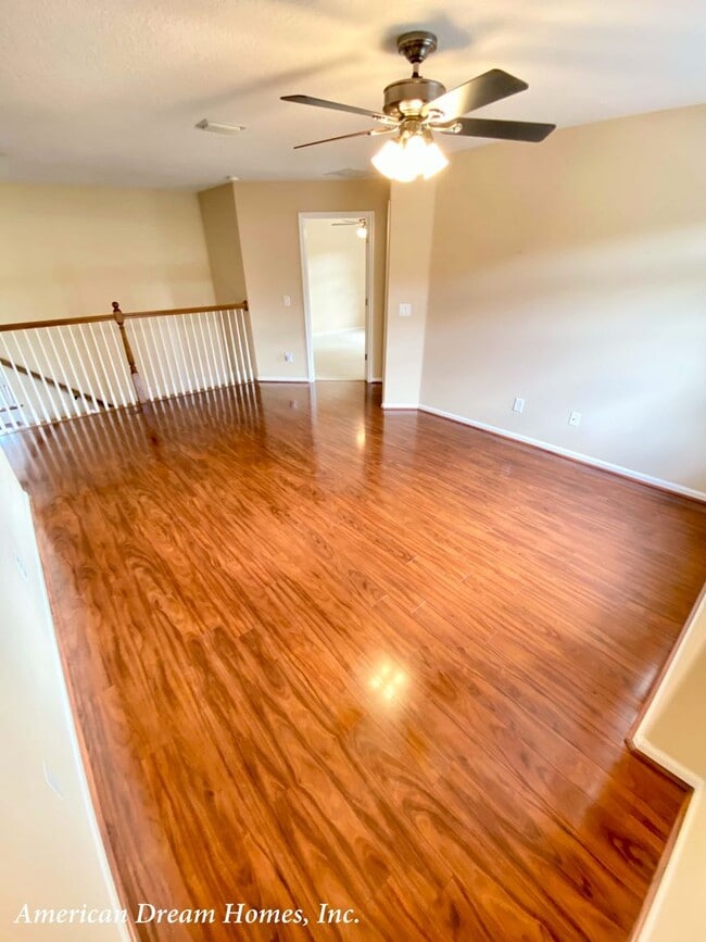 Building Photo - 10973 Willow Ridge Loop