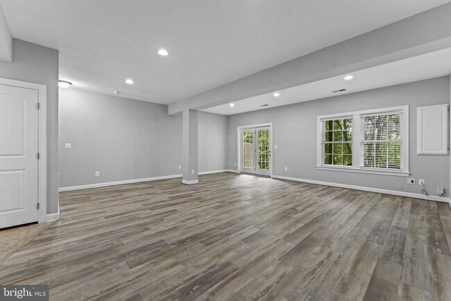 Building Photo - 21268 Park Grove Terrace