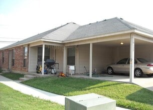 Building Photo - 2119 Ragland Rd