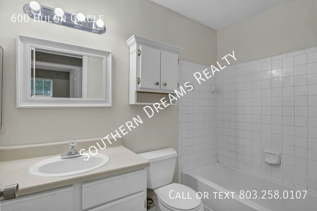 Building Photo - 600 Hulon Ct