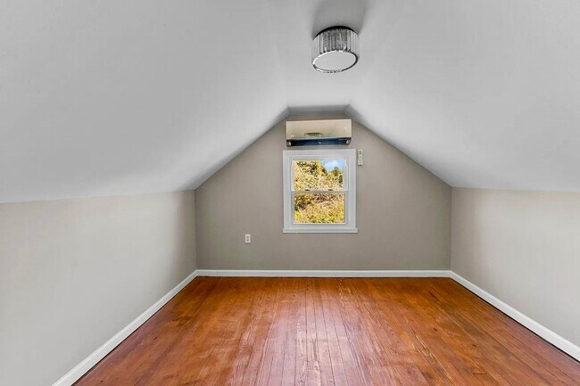 Building Photo - 2302 Lighthouse View Dr